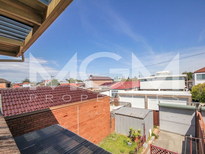 2/27 Garden Street, Eastlakes NSW 2018