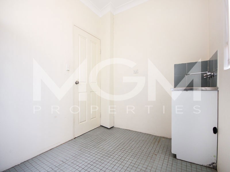 2/27 Garden Street, Eastlakes NSW 2018