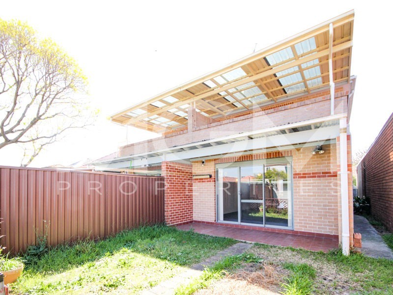 2/27 Garden Street, Eastlakes NSW 2018