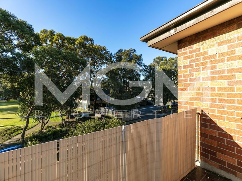 9/18 Barber Avenue, Eastlakes NSW 2018