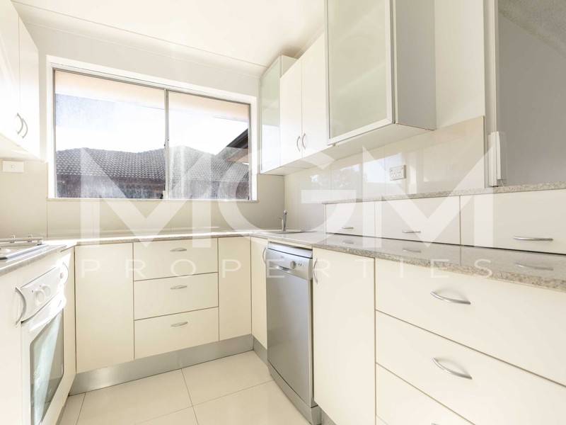 11/4 Hearne Close, Eastlakes NSW 2018