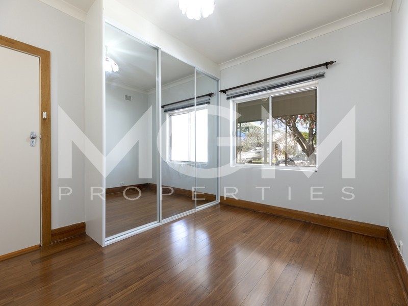 7 Robinson Street, Eastlakes NSW 2018