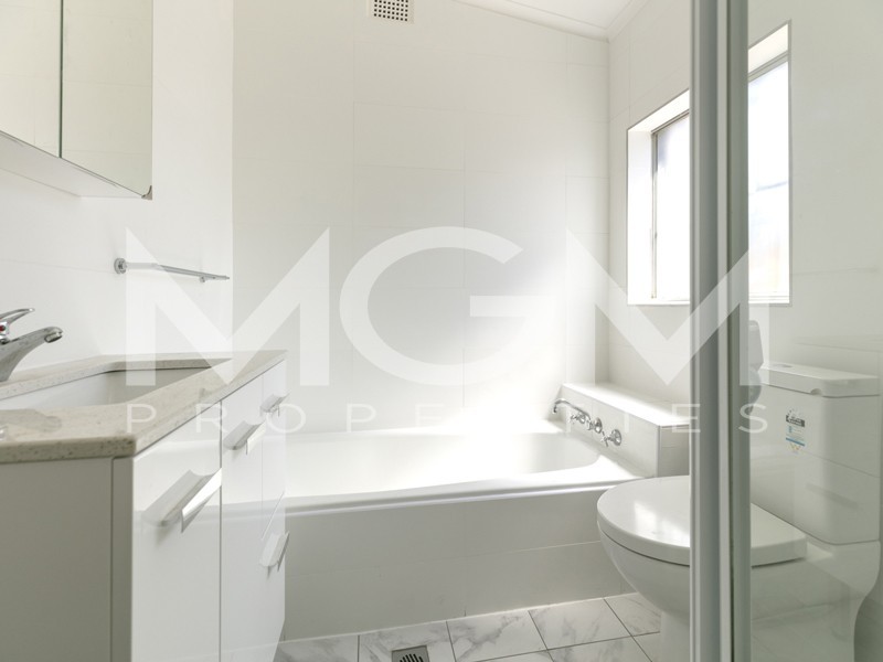 7 Robinson Street, Eastlakes NSW 2018