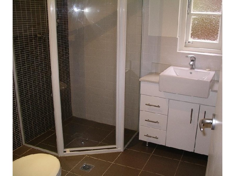 unit 2 at 3  Plumer Rd, Rose Bay NSW 2029