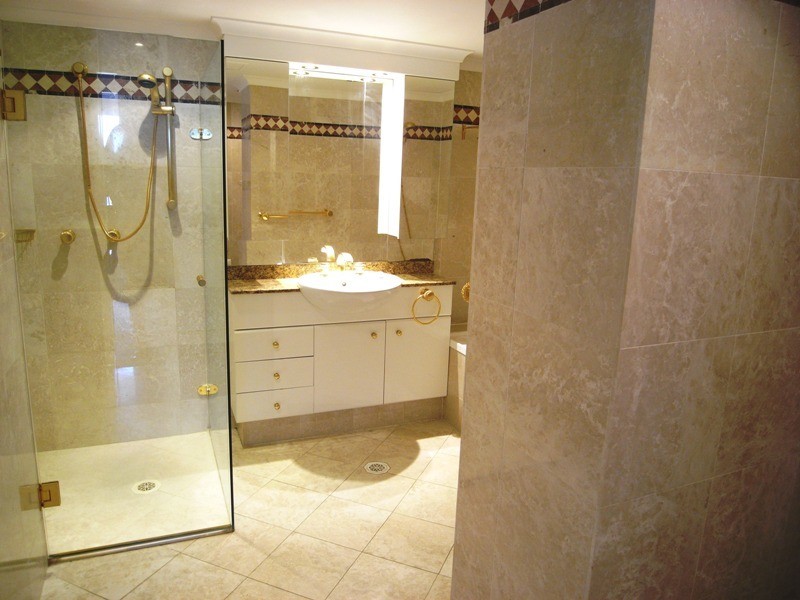 96 2A Hollywood Ave, Bondi Junction NSW 2022