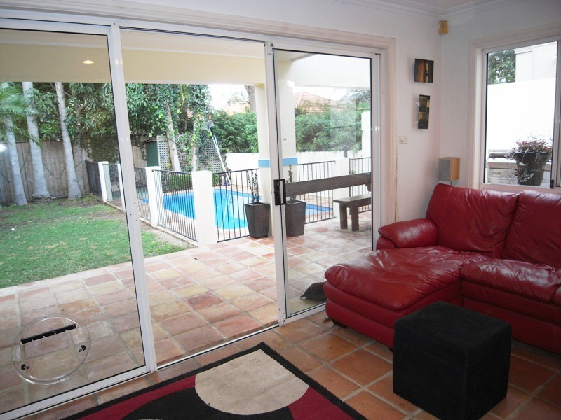 8 Bonus Street, North Bondi NSW 2026