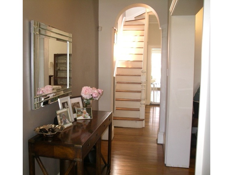 8 Burton, Glebe NSW 2037