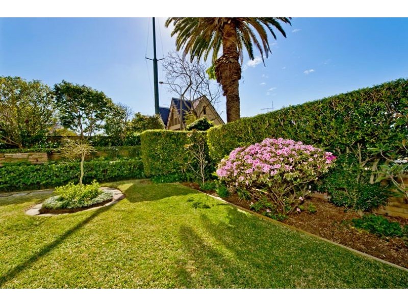 1 / 3 Eastbourne Rd, Darling Point NSW 2027