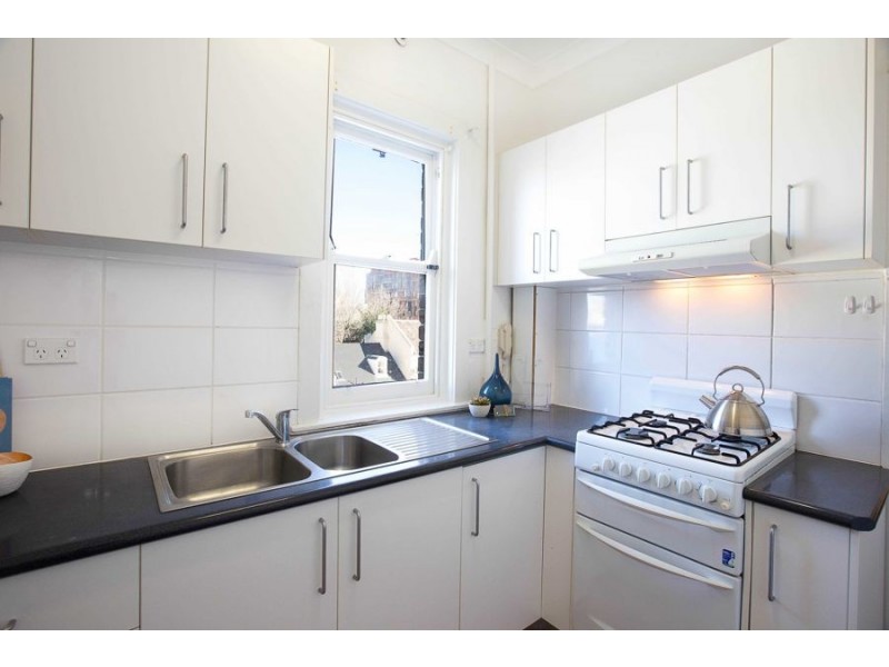 13/6 Hughes Street, Potts Point NSW 2011