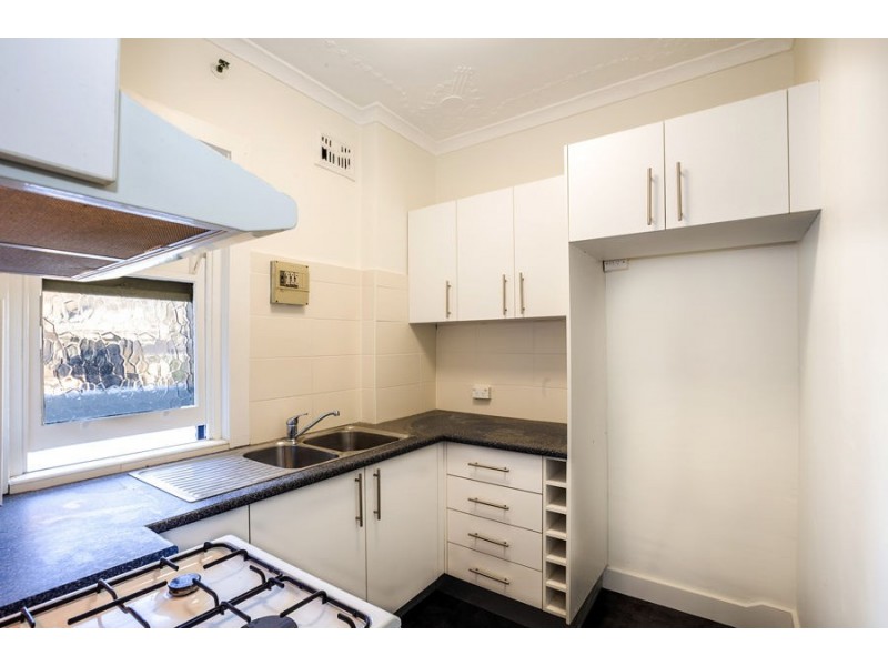 10/6 Hughes Street, Potts Point NSW 2011