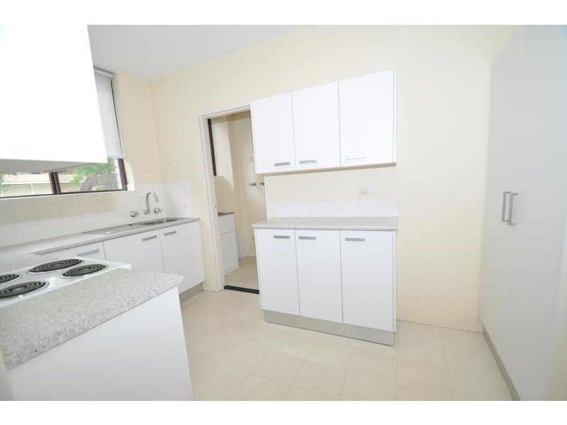 2/1 Cottonwood Crescent, North Ryde NSW 2113