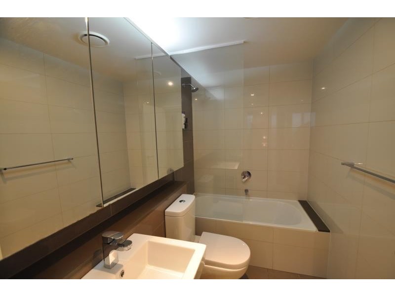 302/2 Saunders Close, Macquarie Park NSW 2113