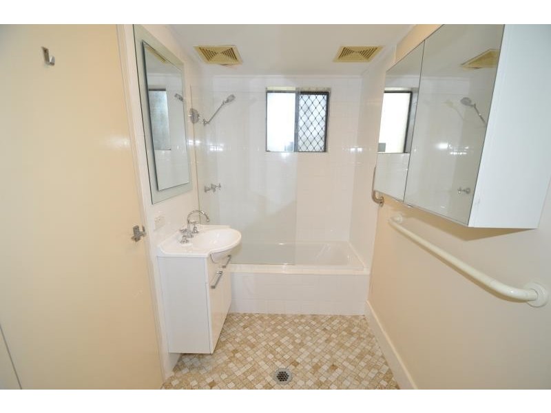 13/130 Burns Bay Road, Lane Cove NSW 2066