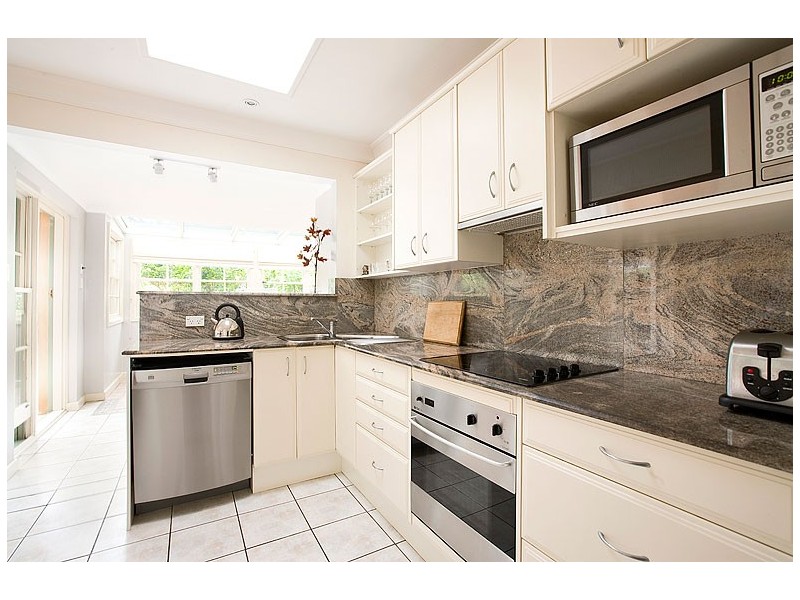 15 Crowther Avenue, Greenwich NSW 2065