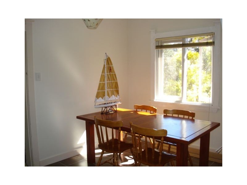 2/4 Crowthers Avenue, Greenwich NSW 2065