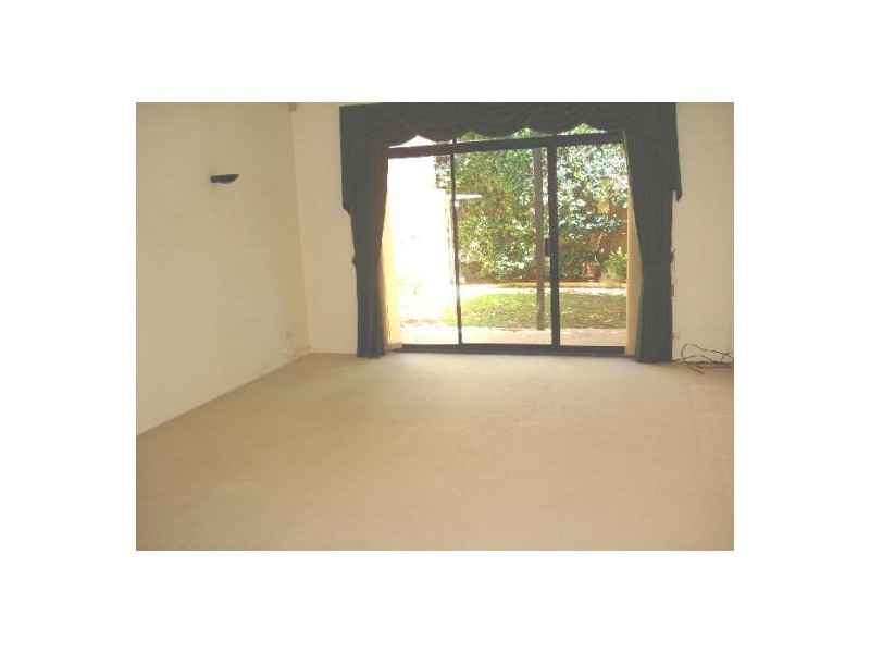 2/11B Huntington Street, Crows Nest NSW 2065