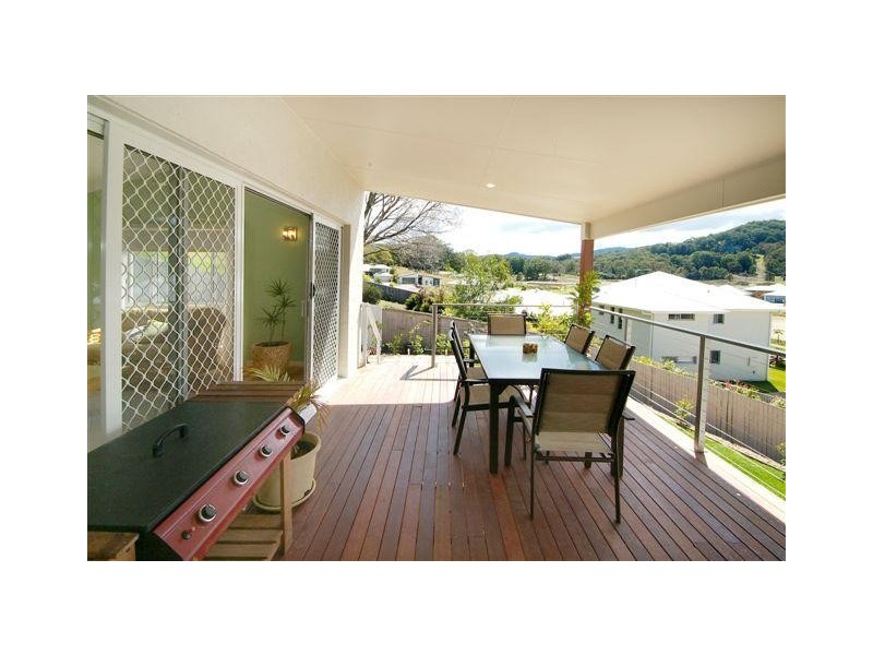 8 Wallace Circuit, Coffs Harbour NSW 2450