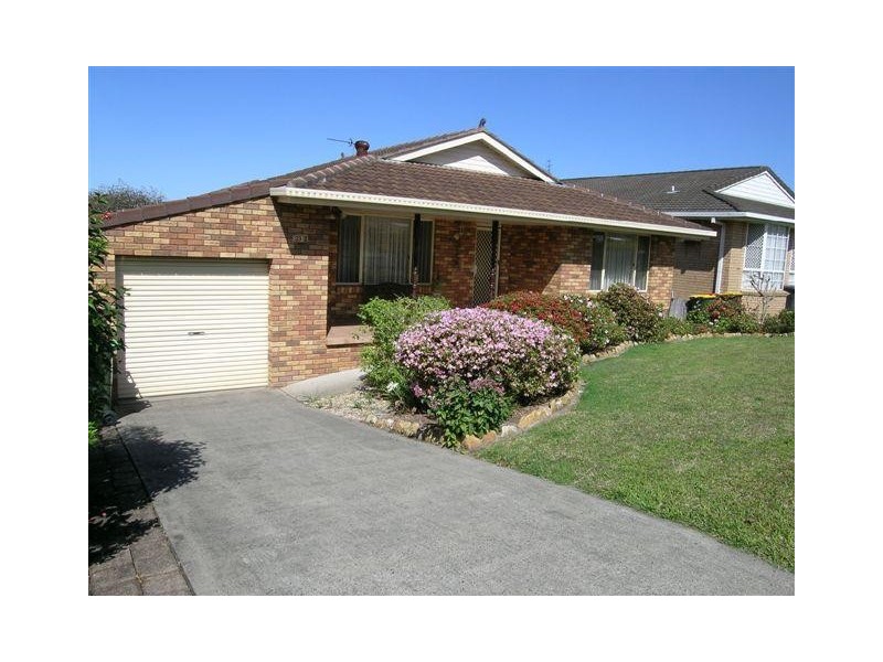 33 DeCastella Drive, Boambee East NSW 2452