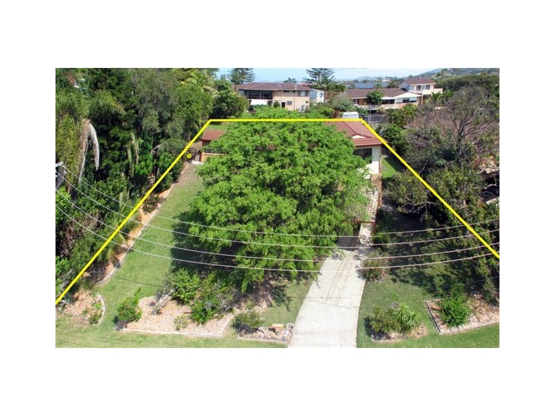 22 Beach Road, Sapphire Beach NSW 2450