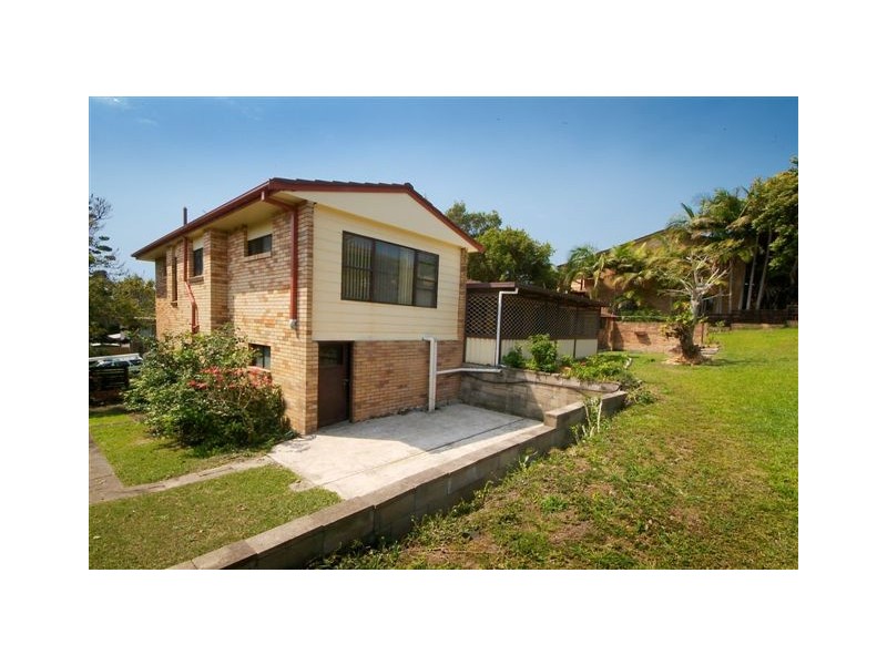 22 Beach Road, Sapphire Beach NSW 2450