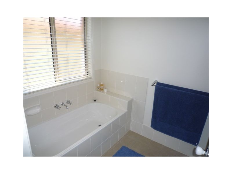 24 Adelines Way, Coffs Harbour NSW 2450