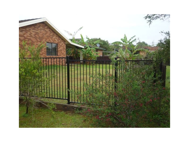 13 Hubbard Street, Woolgoolga NSW 2456