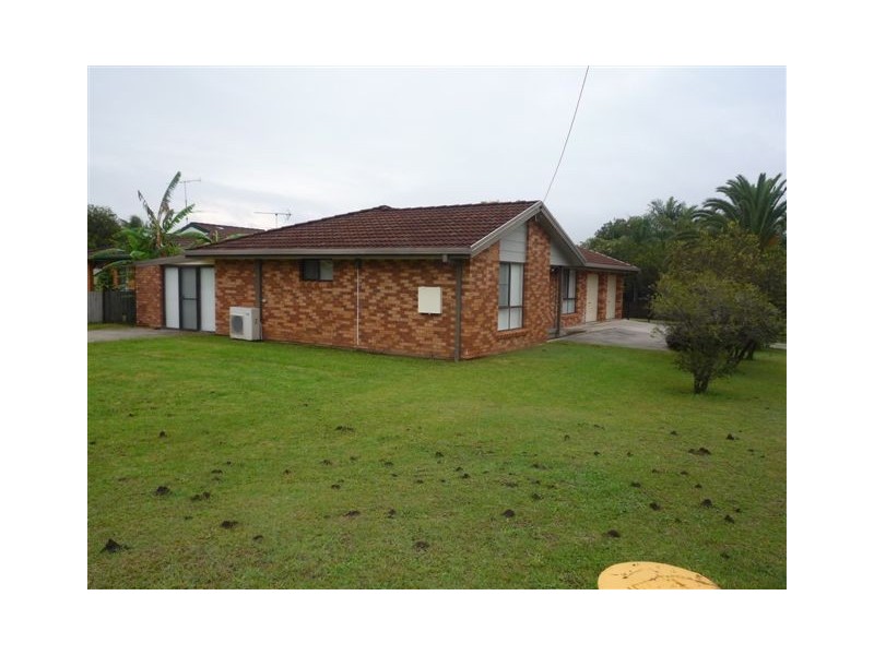 13 Hubbard Street, Woolgoolga NSW 2456