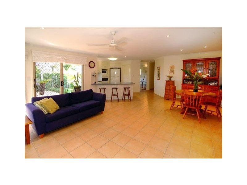 20 Bluewater Place, Sapphire Beach NSW 2450
