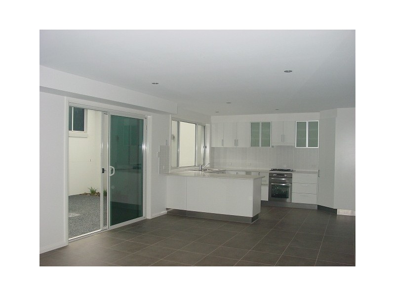 15B San Simeon Circuit, Sapphire Beach NSW 2450