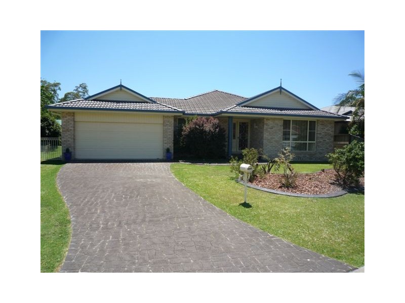 27 Adelines Way, Coffs Harbour NSW 2450