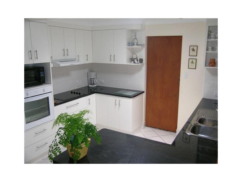 2 Finch Crescent, Coffs Harbour NSW 2450