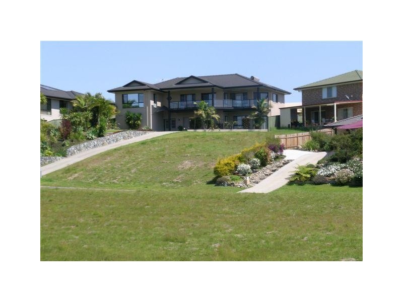 5 Leigh James Place, Woolgoolga NSW 2456