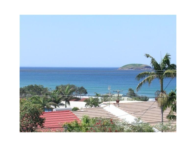 20 Ocean View Crescent, Emerald Beach, Coffs Harbour NSW 2450