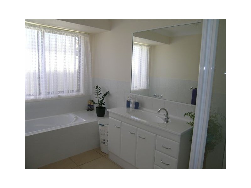 4 Cotswold Close, Coffs Harbour NSW 2450