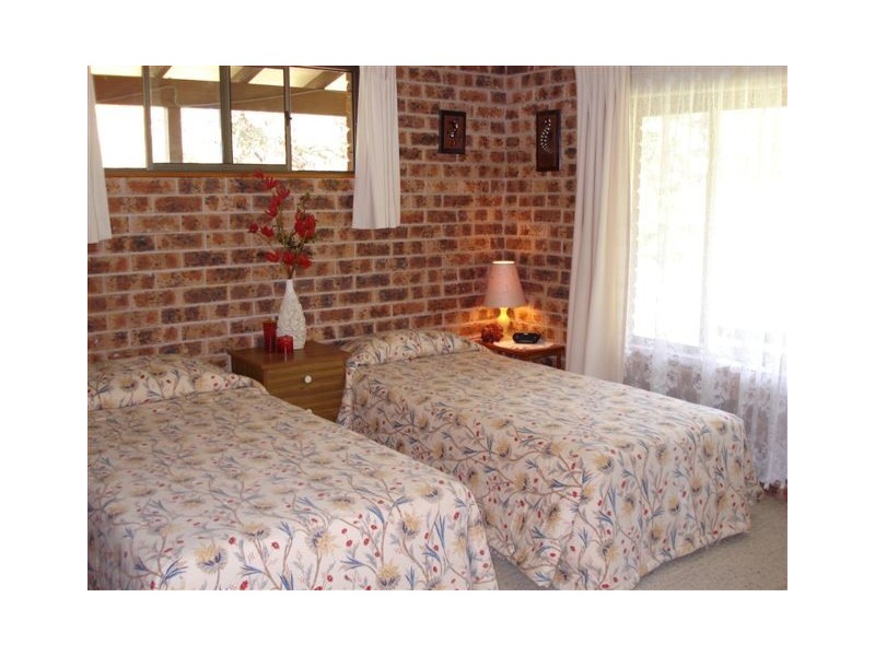 94 Lake Russell Drive, Emerald Beach NSW 2456