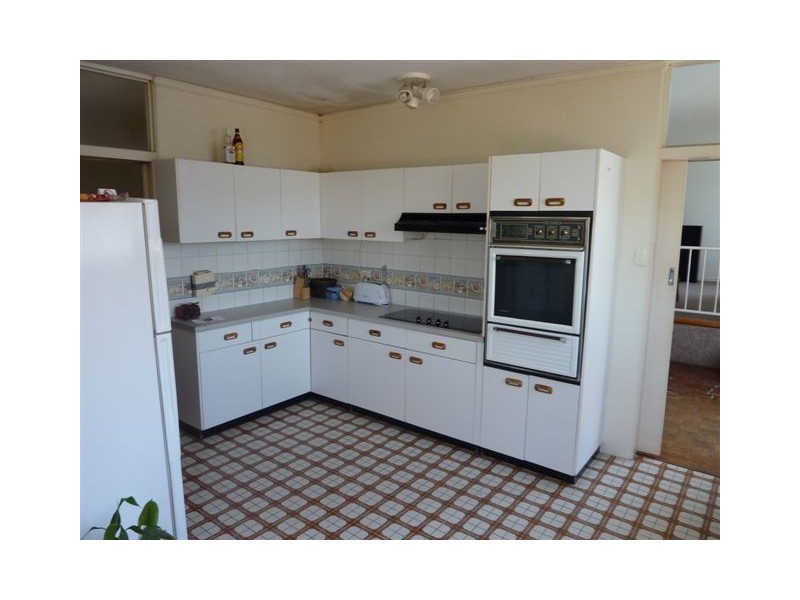 75 Manning Avenue, Coffs Harbour NSW 2450