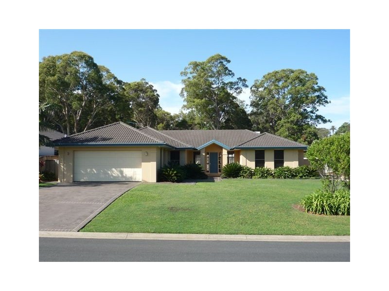 2 Timbertops Drive, Diggers Beach, Coffs Harbour NSW 2450