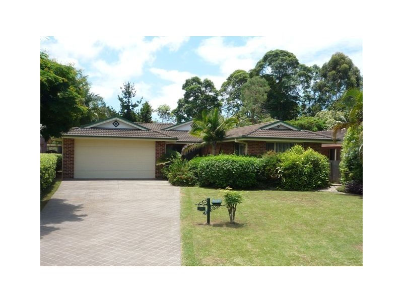 76 Loaders Lane, Coffs Harbour NSW 2450