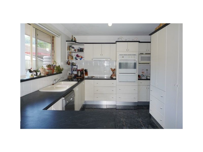 76 Loaders Lane, Coffs Harbour NSW 2450