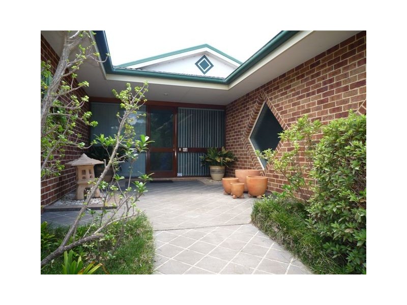 76 Loaders Lane, Coffs Harbour NSW 2450