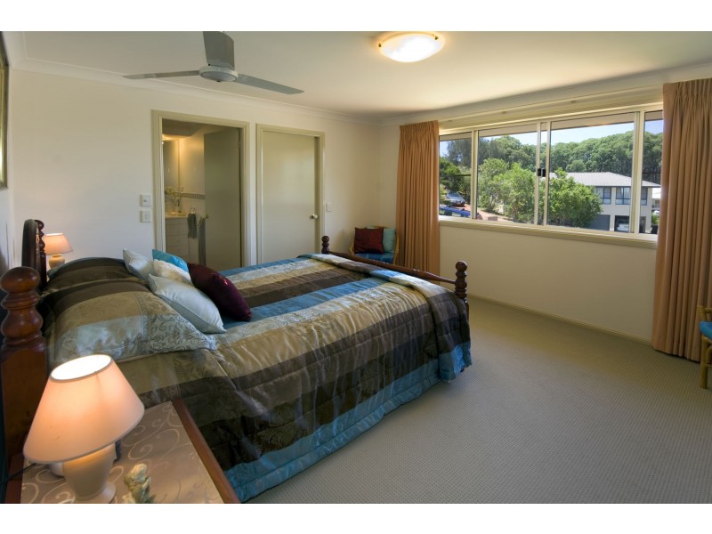 19 Fernleigh Ave, Korora, Coffs Harbour NSW 2450