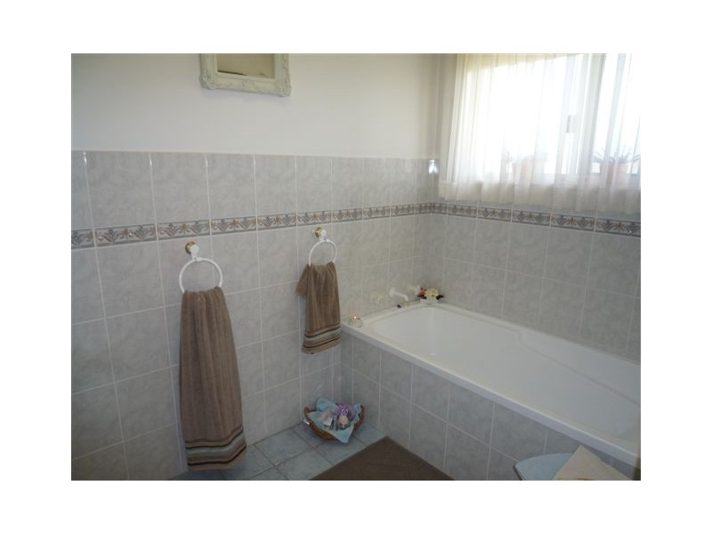 19 Fernleigh Ave, Korora, Coffs Harbour NSW 2450