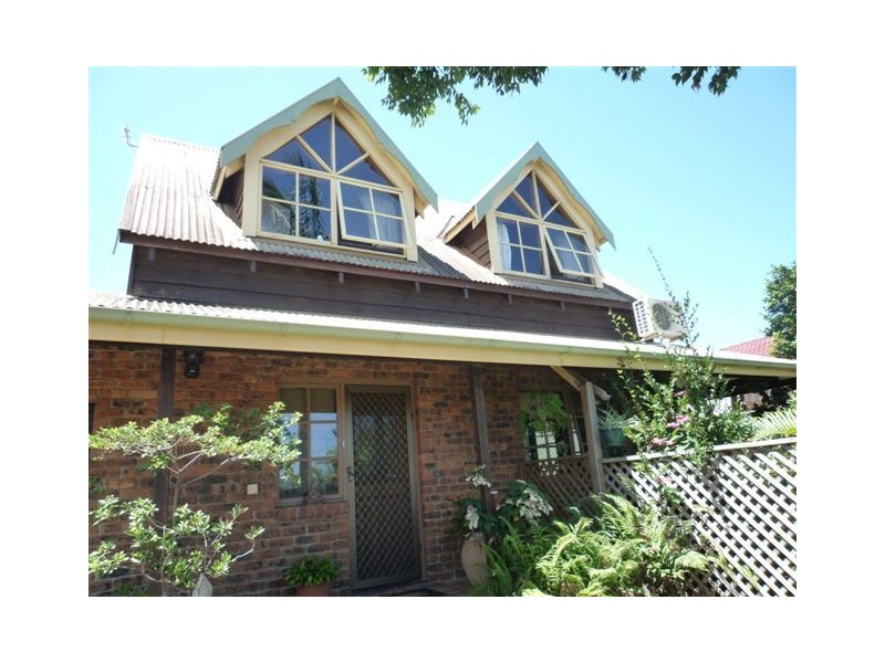 2/5 Hooson Street, Coffs Harbour NSW 2450