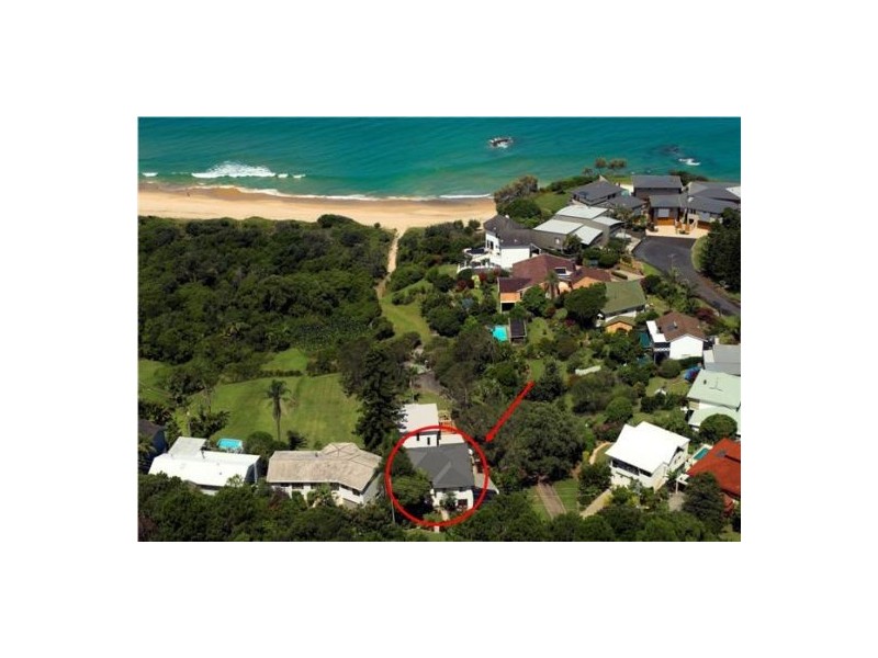 23 Sapphire Crescent, Sapphire Beach NSW 2450