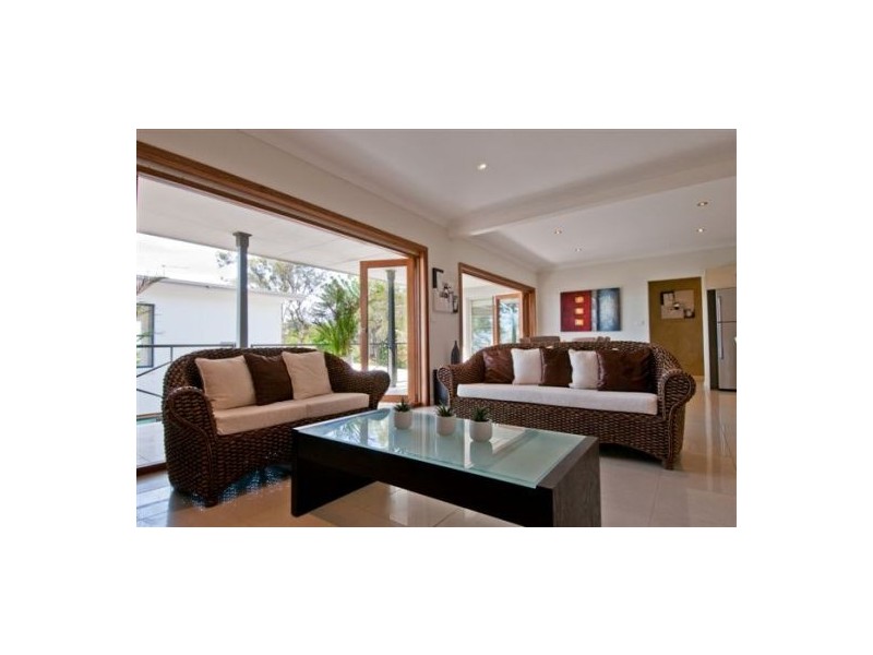 23 Sapphire Crescent, Sapphire Beach NSW 2450