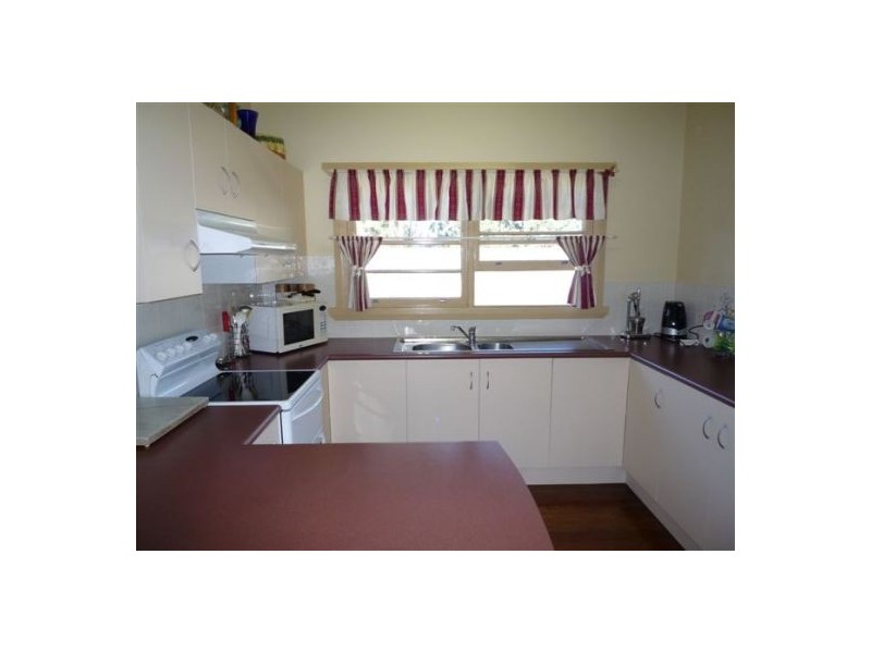 11 Bent Street, Nana Glen NSW 2450