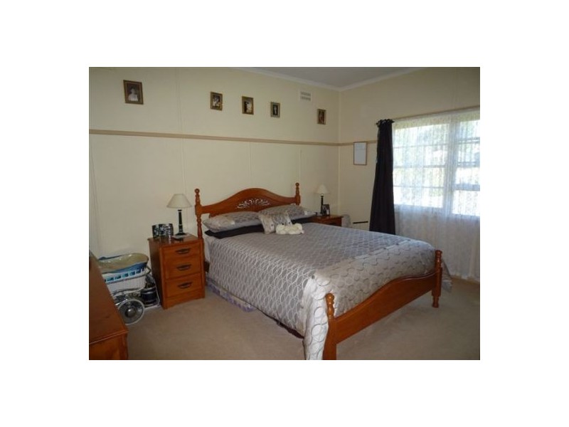 11 Bent Street, Nana Glen NSW 2450