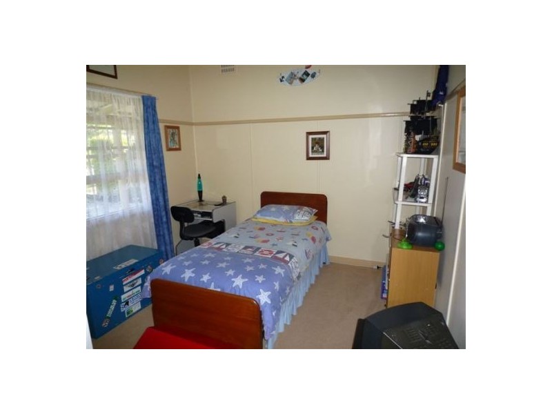 11 Bent Street, Nana Glen NSW 2450