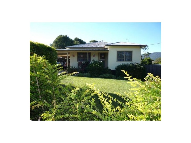 11 Bent Street, Nana Glen NSW 2450