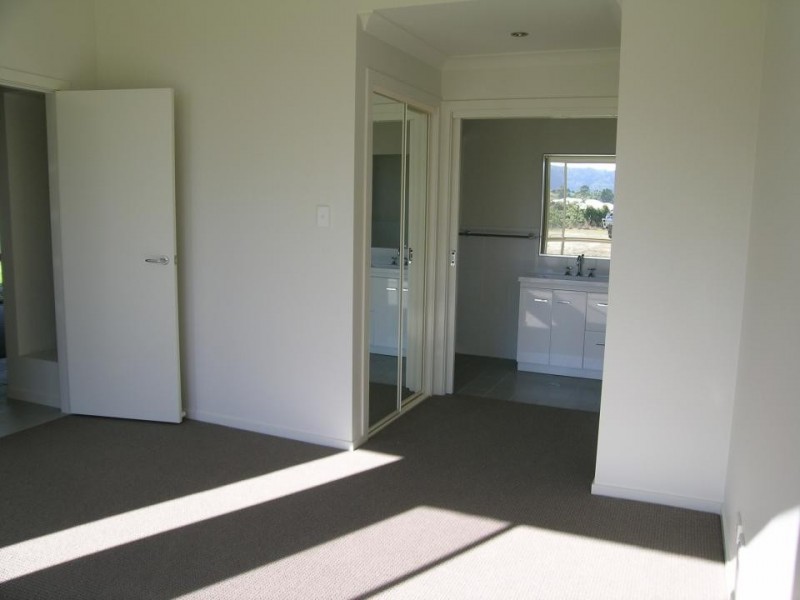 36 Red Cedar Drive, Coffs Harbour NSW 2450